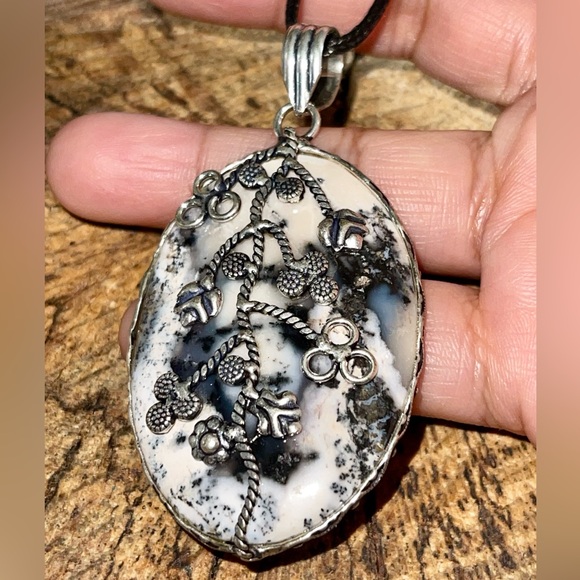 Dendritic Agate Pendant 2 1/4” - Picture 4 of 7